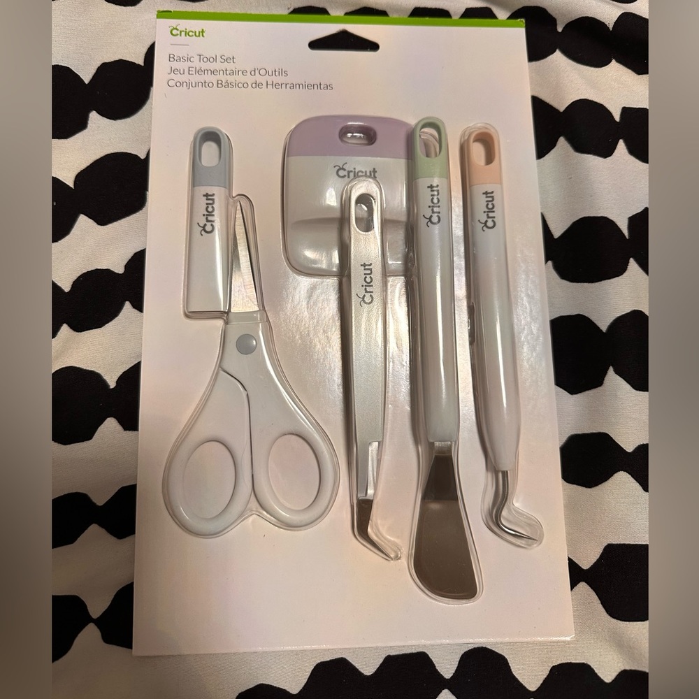 Cricut® Core Colors Basic Tool Set